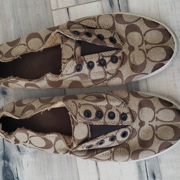 Coach slip on sneakers size 8.5 - Picture 6 of 6